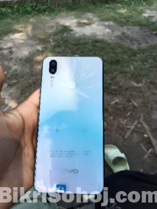 Vivo y11 6/128 gb